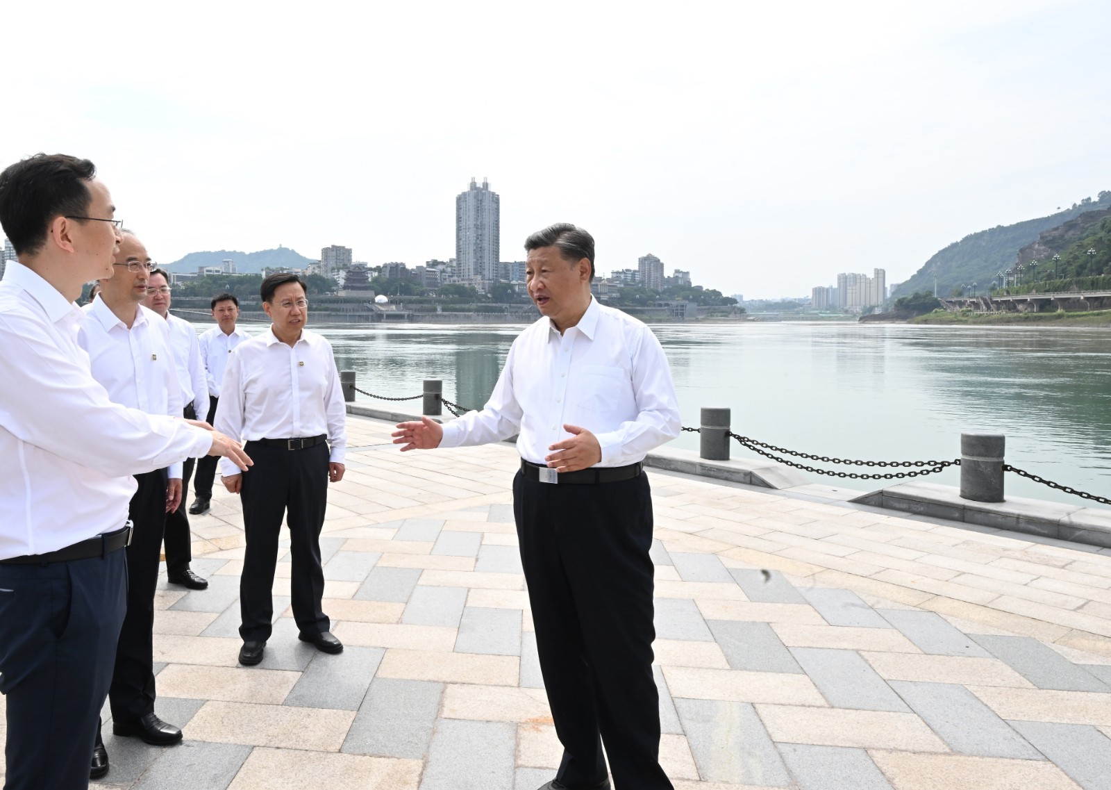 习近平总书记考察调研宜宾市，中恒设计三江口环境治理景观项目“强势出镜”